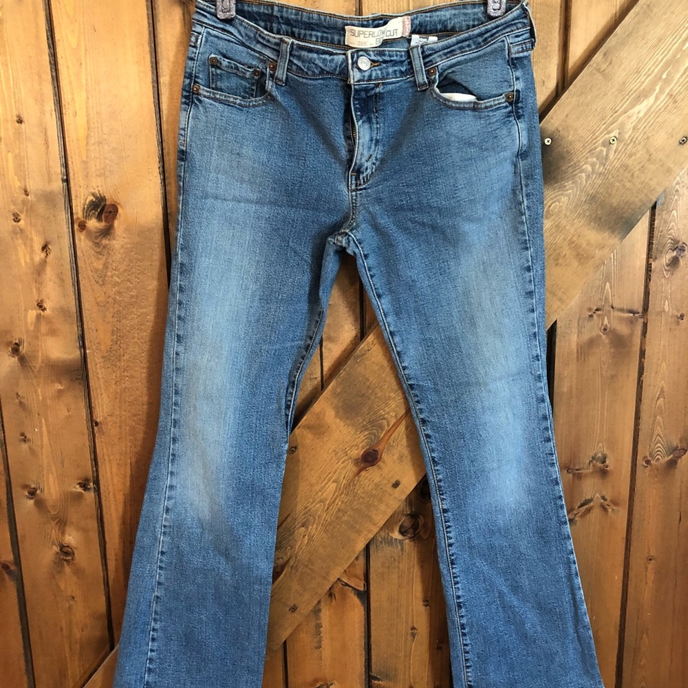 Levi’s 518 Super los Bootcut Size 11 Jeans